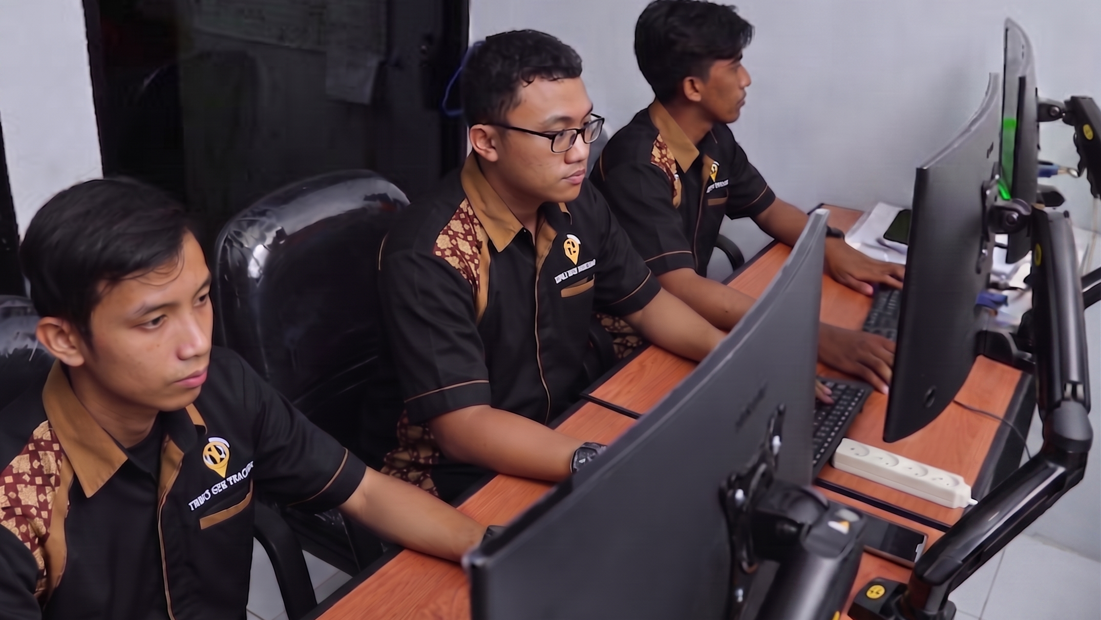 Monitoring TwinGPS